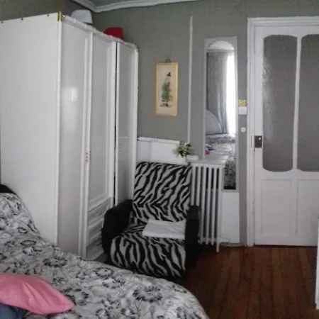 Comfortable House Center Burgo